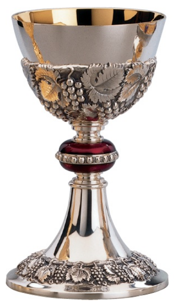 Molina - Grapes and Leaves Chalice & Dish Paten | 2350