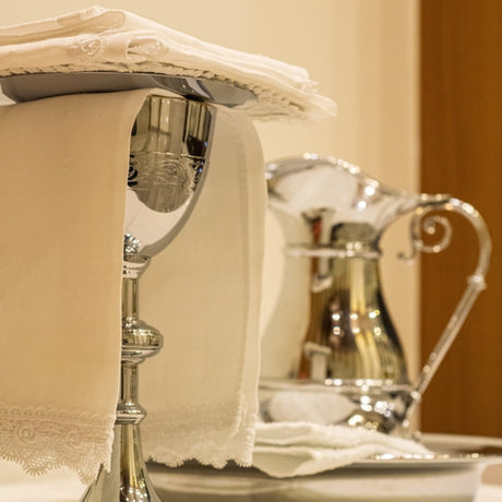 Mass Linens - Chiarelli's Religious Goods & Church Supply